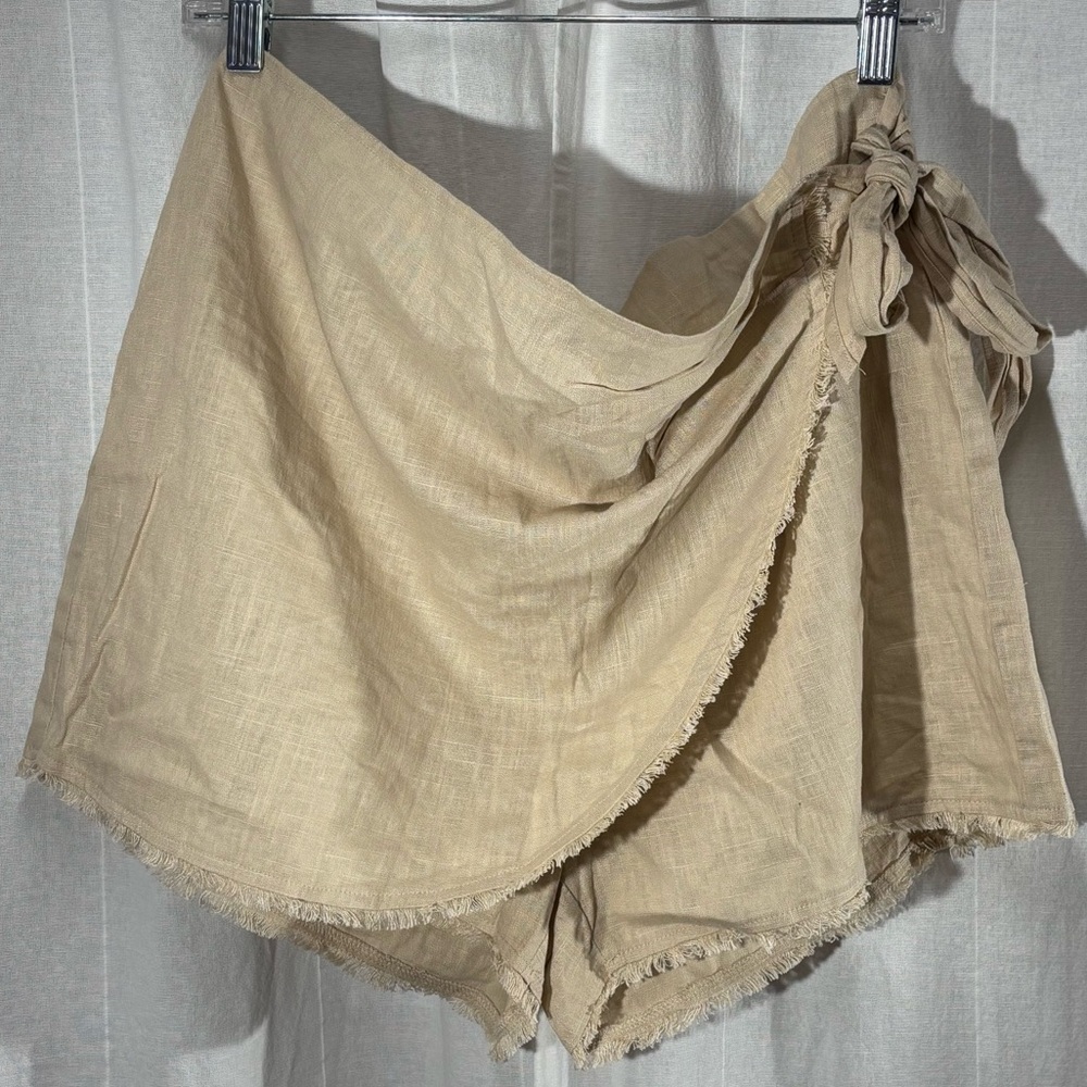 NWT JustFab Beige Linen Blend Panel Short / Tie Wrap Short Size XXL